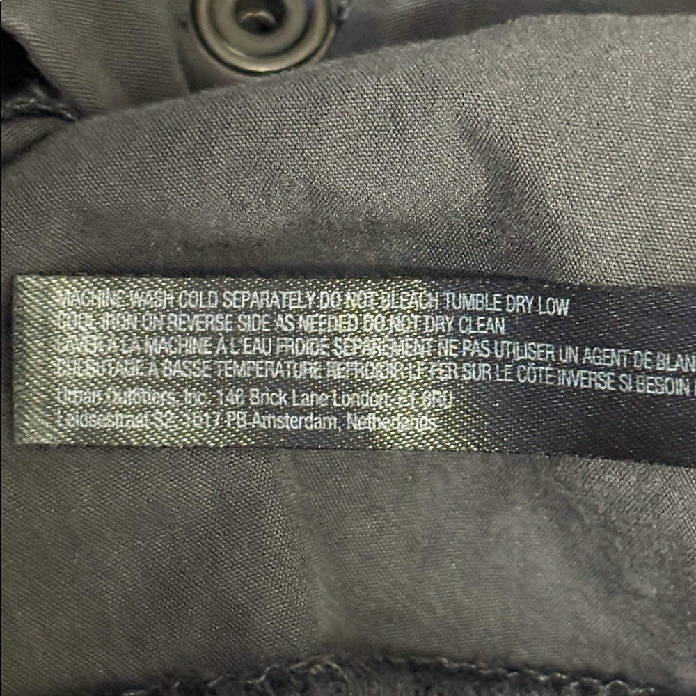 Free People Movement Mesmerize Me Cargo Pants in Black - NEW - Size Small - Picture 10 of 12